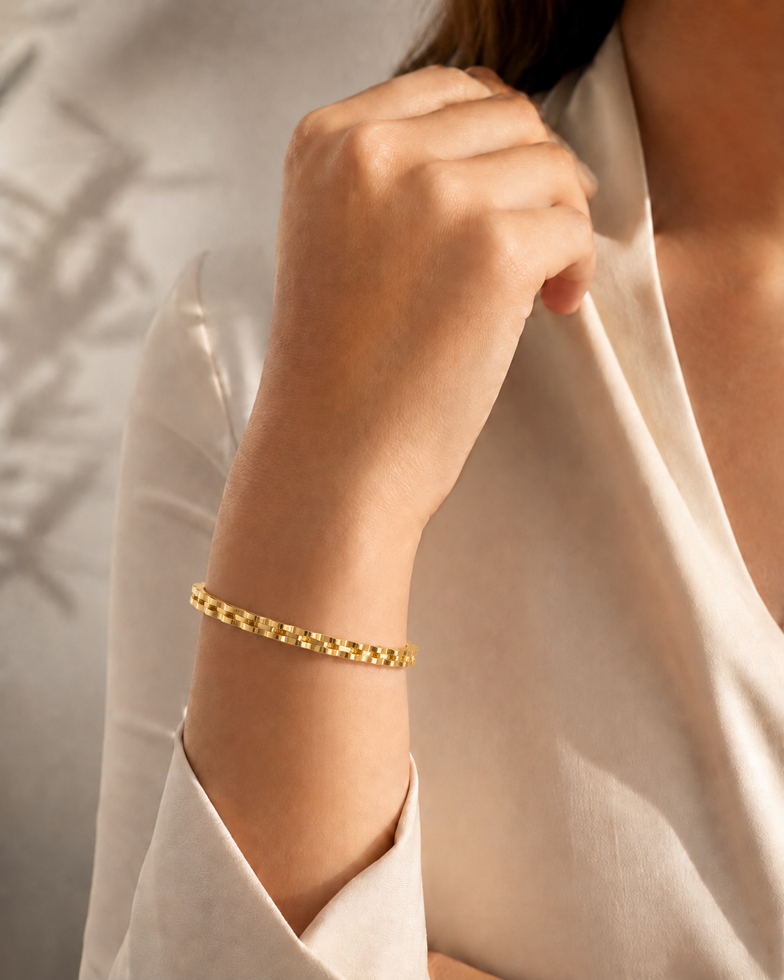 Classic Textured Gold-Tone Hinged Bangle